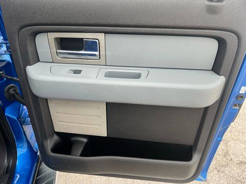 Used 2011 Ford F150 XLT w/ XLT Chrome Pkg image 18