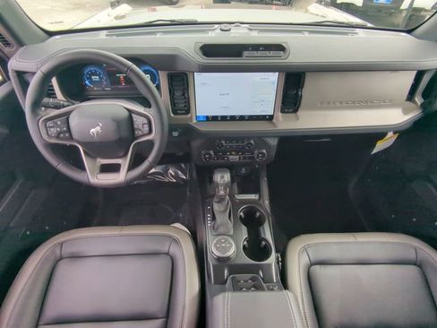 New 2025 Ford Bronco Outer Banks image 16