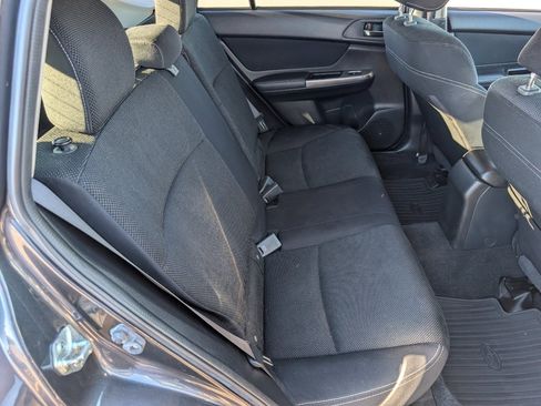 Used 2015 Subaru Crosstrek 2.0i Premium image 5