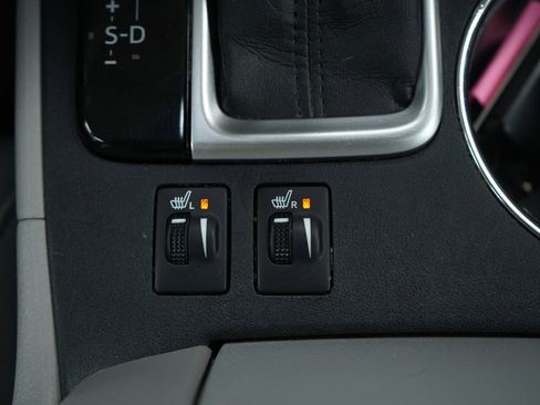 Used 2017 Toyota Highlander XLE image 16