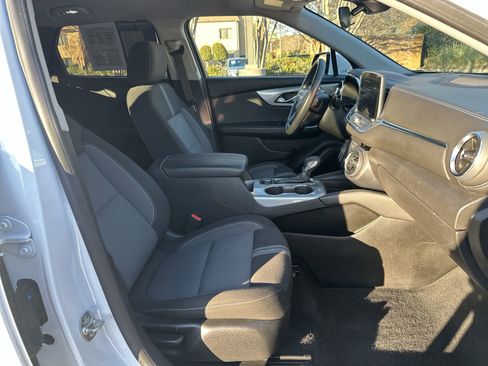 Used 2024 Chevrolet Blazer LT image 22