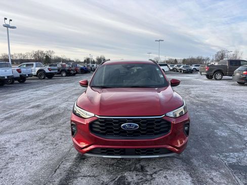 Used 2024 Ford Escape ST-Line Select image 2