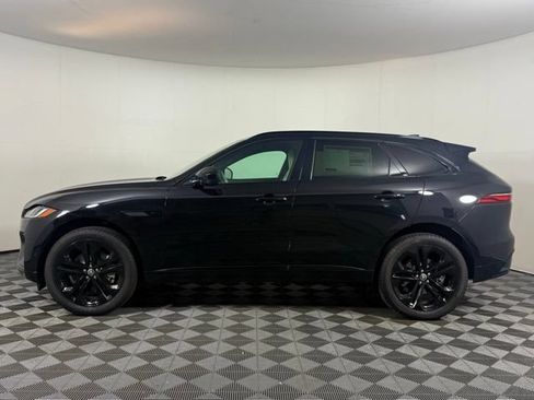 Certified 2026 Jaguar F-PACE R-Dynamic S AWD/4WD image 4