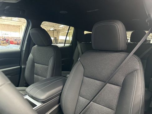 New 2026 Chevrolet Traverse LT image 4