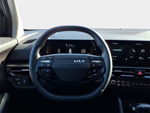 Used 2026 Kia Sportage EX w/ EX Panorama Roof Package image 12