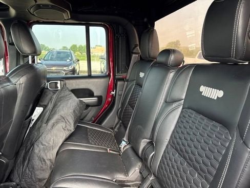 Used 2021 Jeep Gladiator Sport AWD/4WD image 17