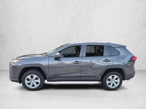 Used 2024 Toyota RAV4 LE FWD image 8