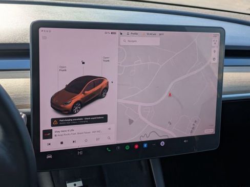 Used 2022 Tesla Model Y Long Range image 17