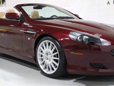 Used 2006 Aston Martin DB9 Volante RWD image 64