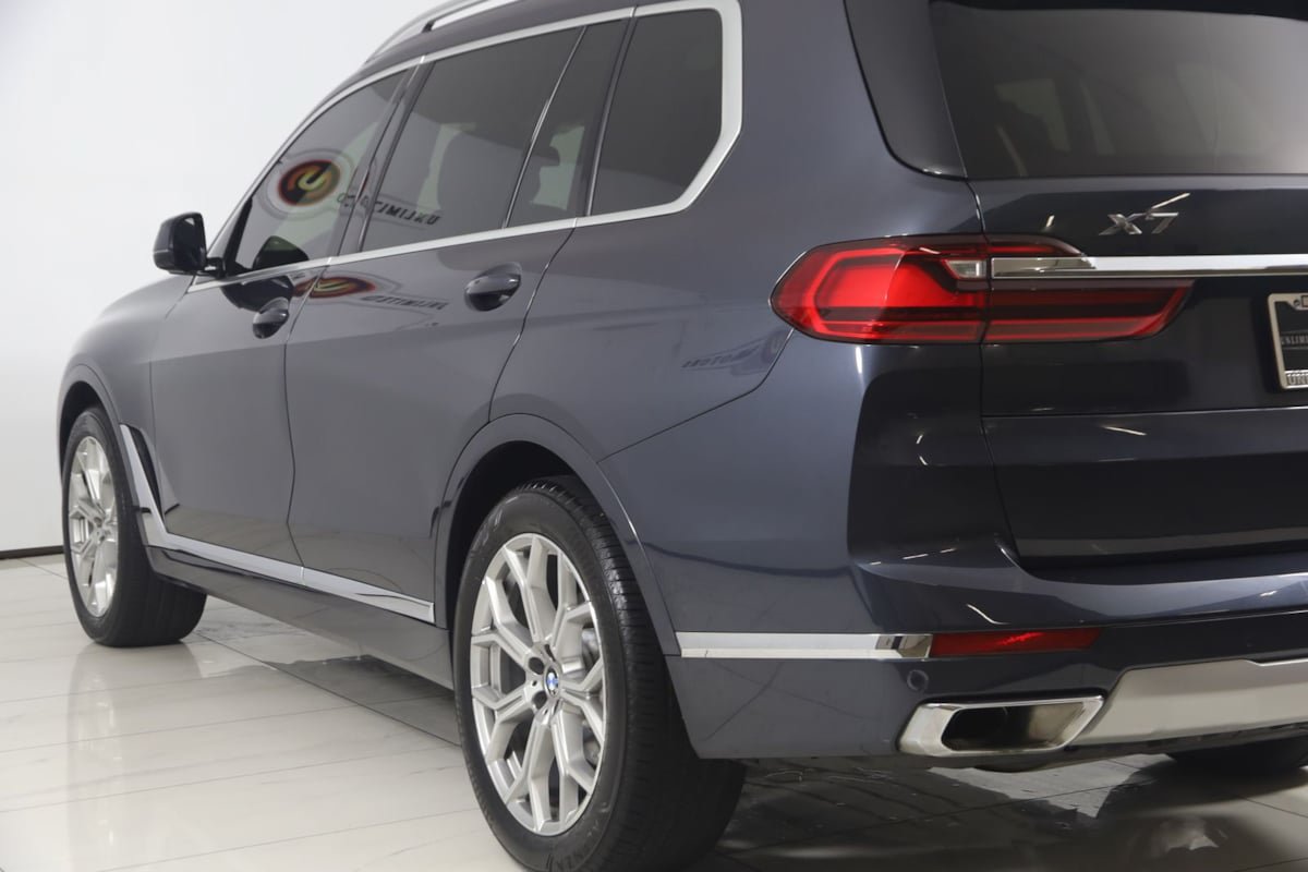 Used 2022 BMW X7 xDrive40i w/ Premium Package AWD/4WD image 29
