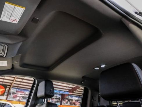 Used 2021 GMC Sierra 2500 SLT w/ SLT Premium Package image 27