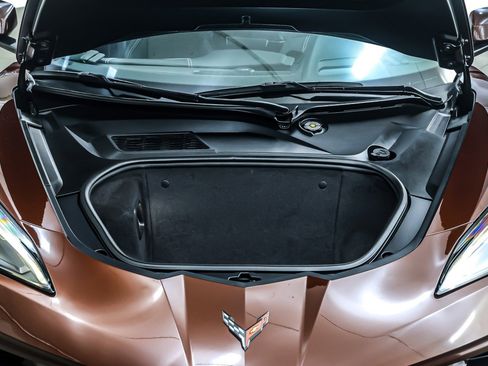 Used 2023 Chevrolet Corvette Stingray Premium Cpe w/ Z51 Performance Package image 21