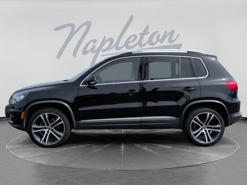 Used 2017 Volkswagen Tiguan SEL FWD image 9