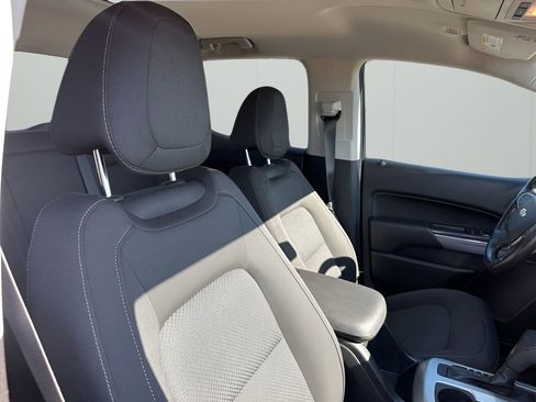 Used 2016 Chevrolet Colorado LT image 11