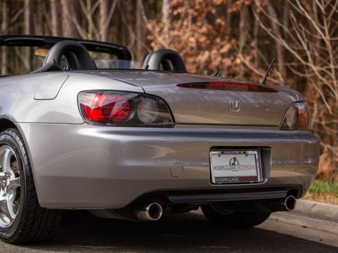 Used 2001 Honda S2000 image 22
