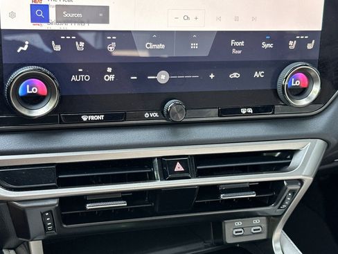 Certified 2023 Lexus RX 350 w/ Accessory Package (Z1) image 27