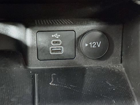 Used 2025 Ford Escape ST-Line Select AWD/4WD image 26