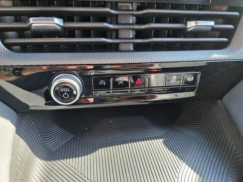 New 2026 Ford Explorer ST-Line w/ ST-Line Street Pack image 19