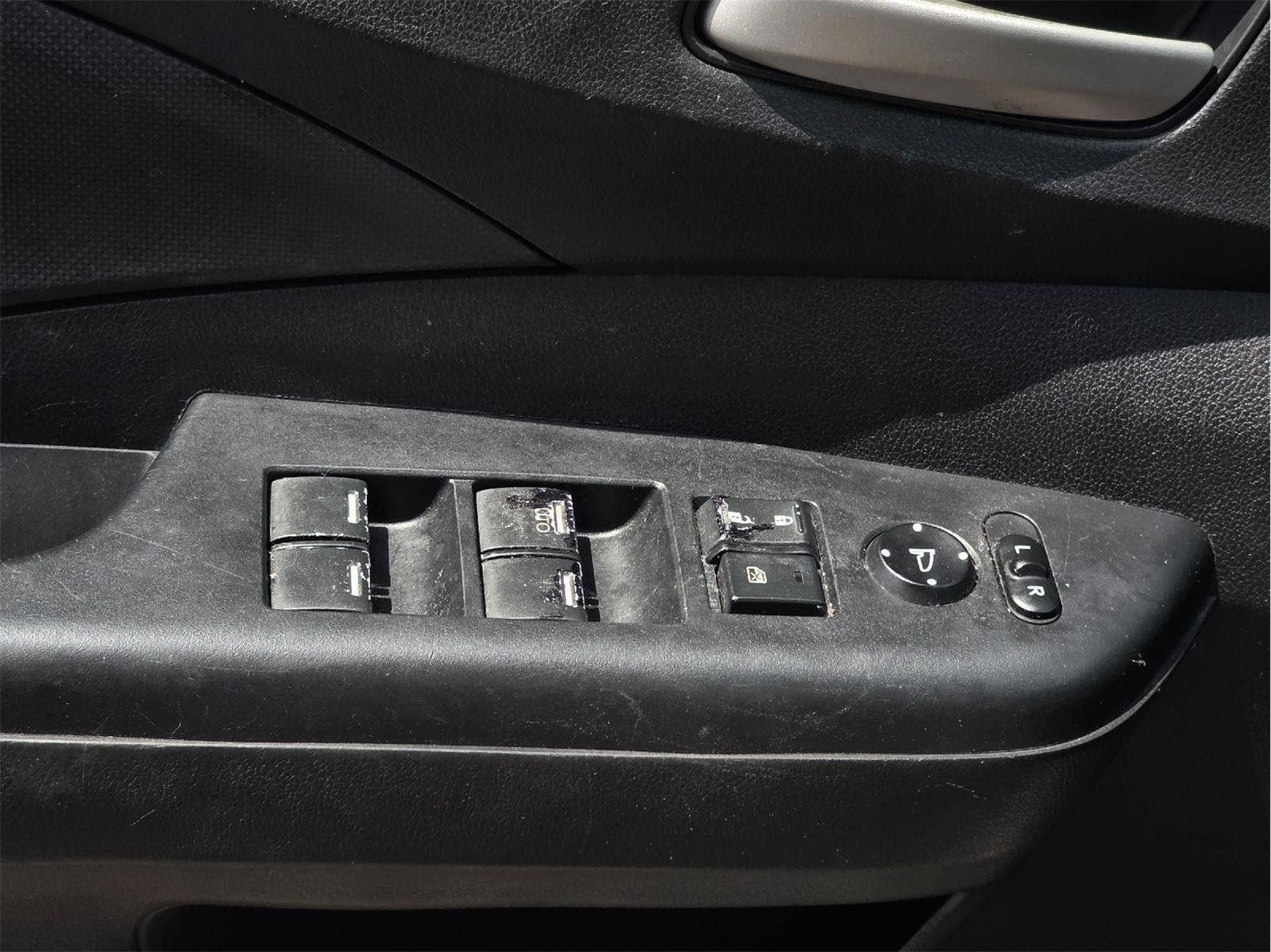 Used 2016 Honda CR-V SE image 24