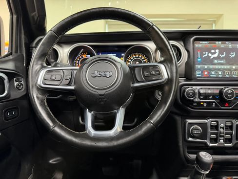 Used 2020 Jeep Wrangler Unlimited Sahara w/ Uconnect 4C Nav & Sound Group AWD/4WD image 51