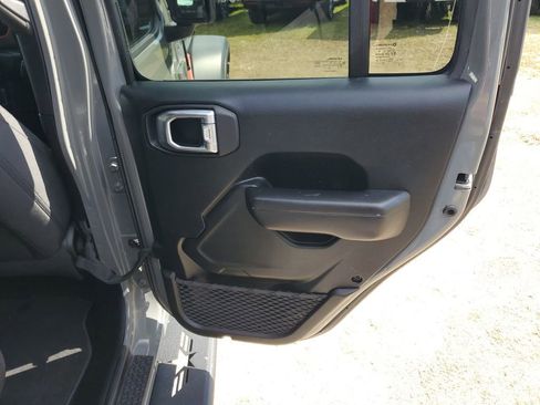 Used 2021 Jeep Wrangler Unlimited Sport S image 33