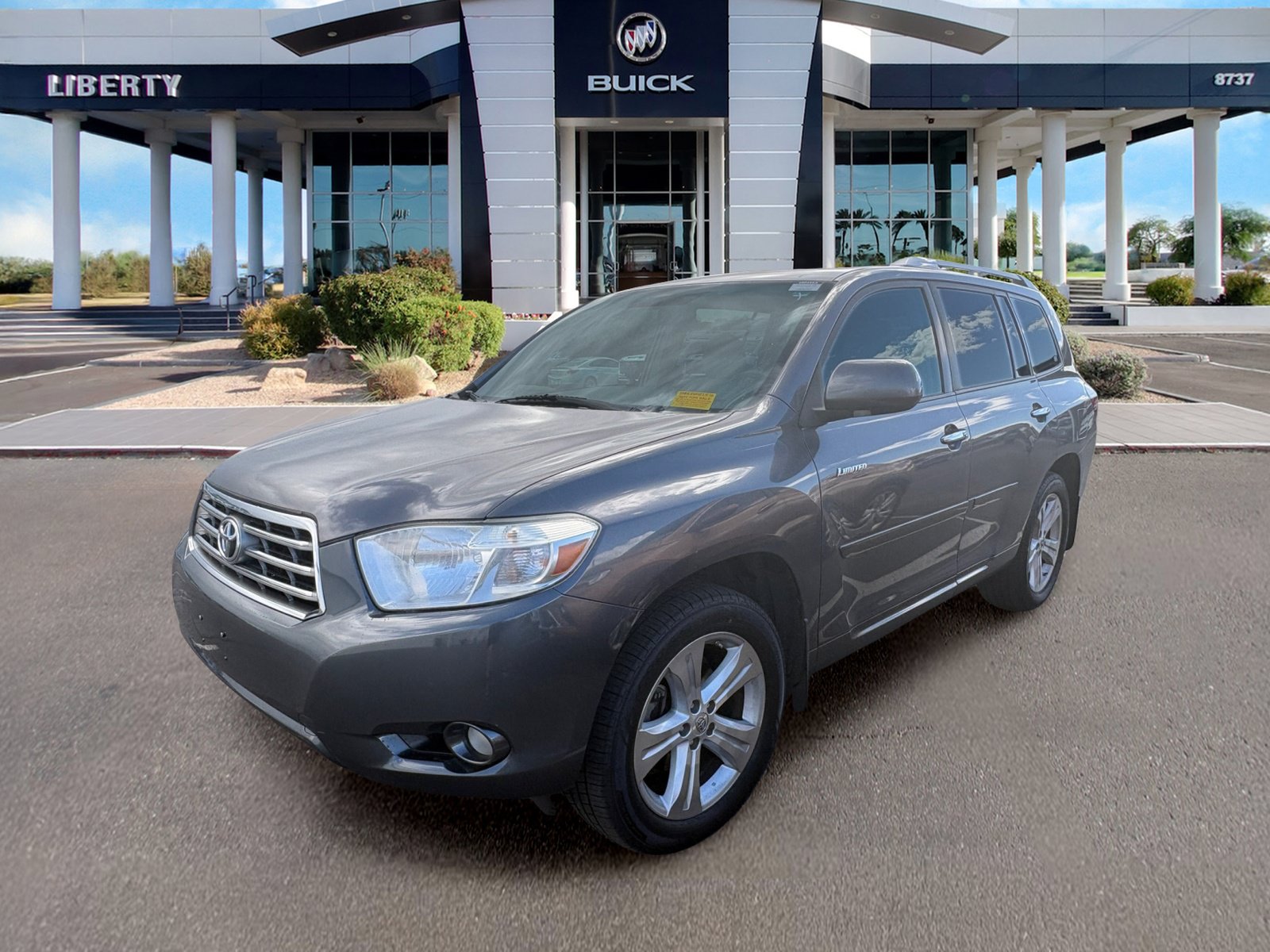 Used 2010 Toyota Highlander Limited w/ Extra Value Pkg 8 AWD/4WD image 4