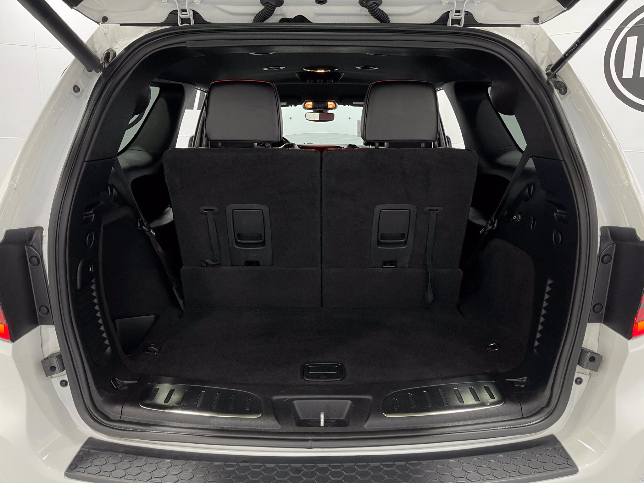 Used 2021 Dodge Durango R/T w/ Blacktop Package AWD/4WD image 25
