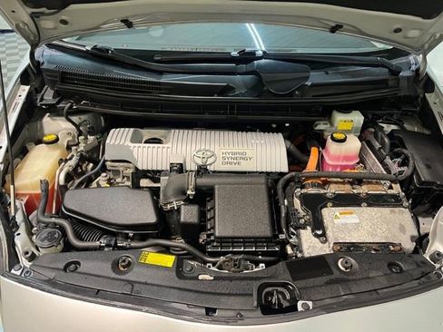 Used 2010 Toyota Prius Two image 32