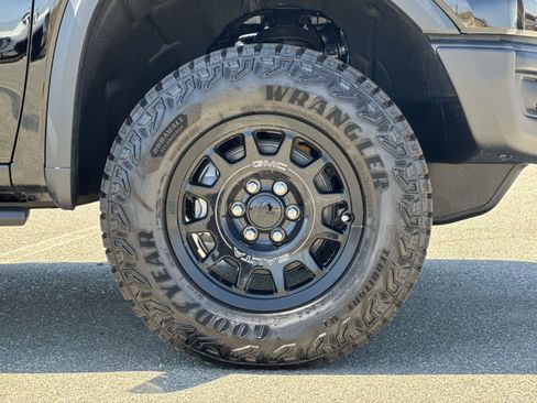 New 2026 GMC Sierra 1500 AT4X w/ AT4X AEV Edition AWD/4WD image 30