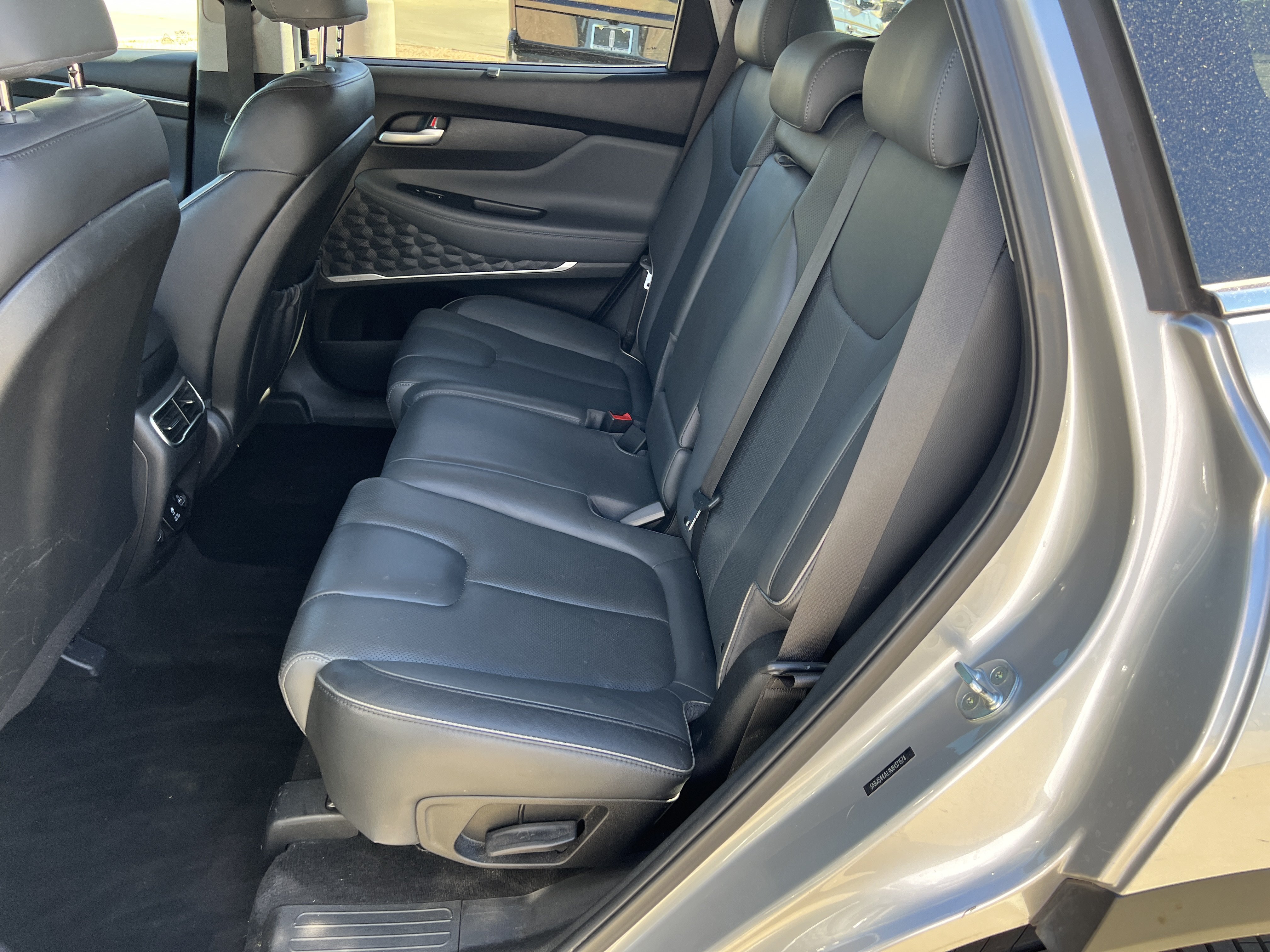 Used 2021 Hyundai Santa Fe Limited FWD image 29
