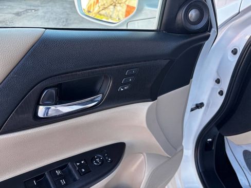 Used 2015 Honda Accord EX-L image 26
