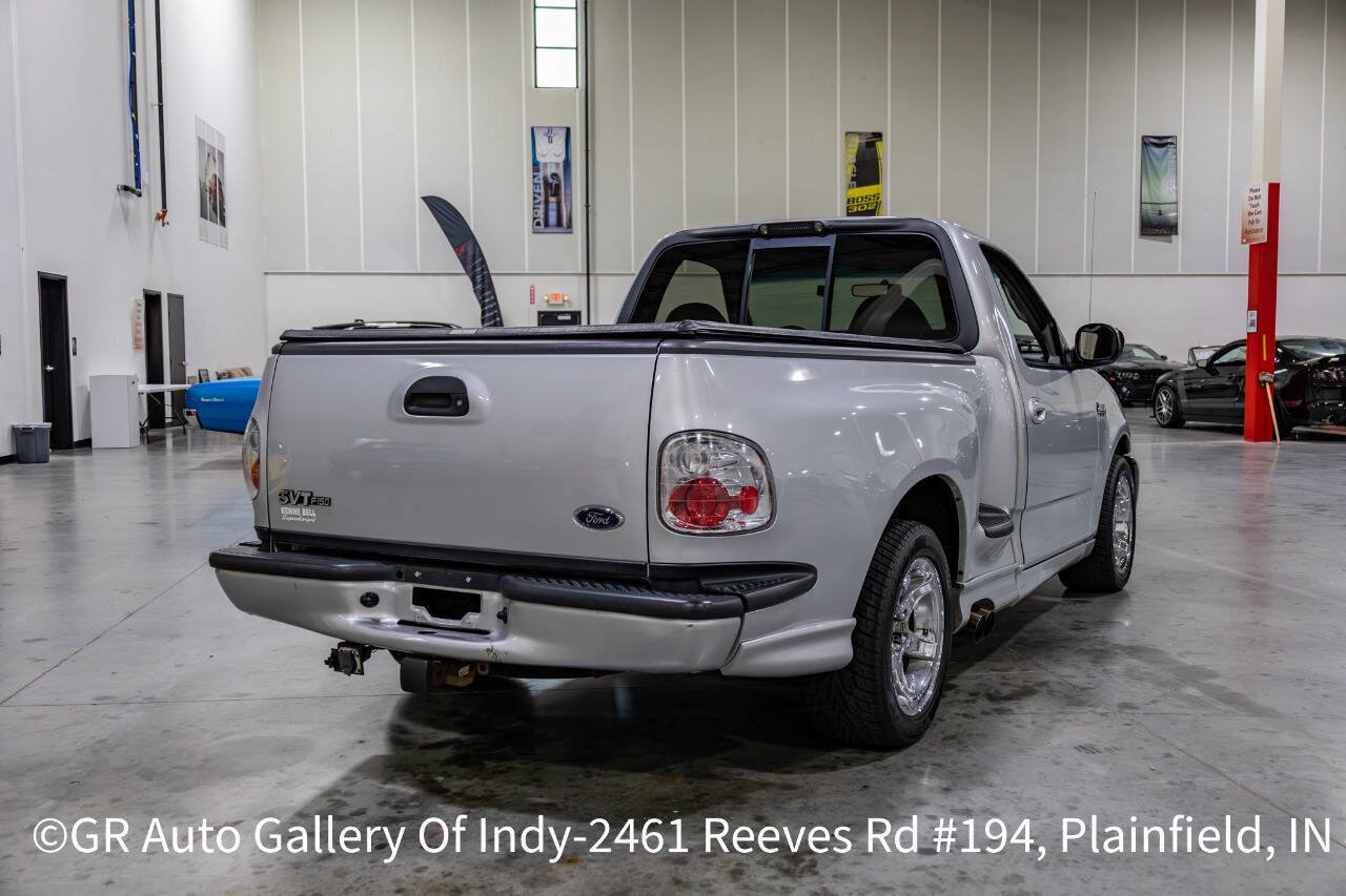 Used 2001 Ford F150 Lightning RWD image 34