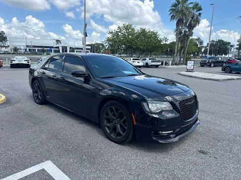 Used 2022 Chrysler 300 S w/ Comfort Group RWD image 6