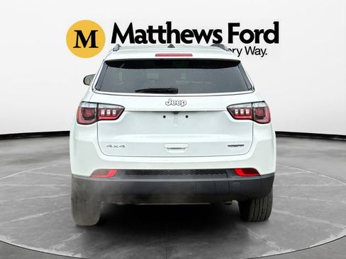 Used 2024 Jeep Compass Latitude AWD/4WD image 4