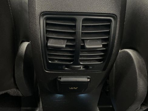 Used 2013 Ford Escape Titanium w/ Class II Trailer Tow Pkg image 23