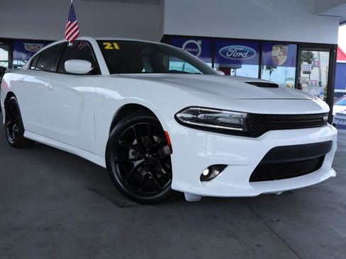 Used 2021 Dodge Charger GT w/ Driver Convenience Group image 3