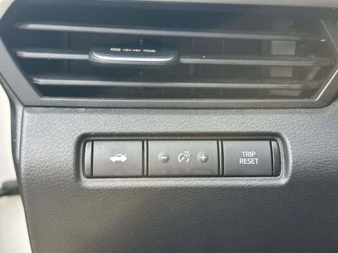 Used 2023 Nissan Altima 2.5 SR image 29