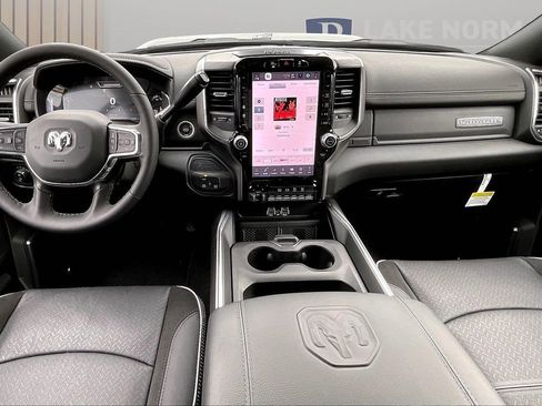 New 2026 RAM 2500 Laramie w/ Night Edition AWD/4WD image 10