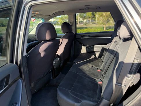 Used 2008 Hyundai Veracruz GLS image 12