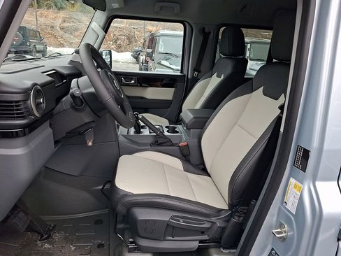 New 2025 INEOS Grenadier Fieldmaster Edition image 8