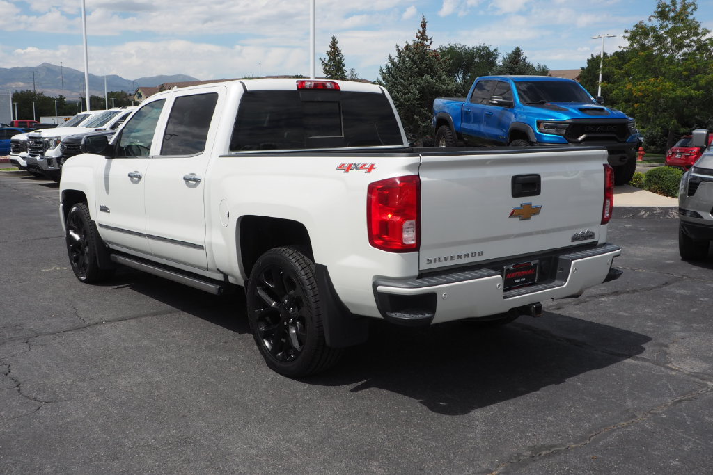 Used 2017 Chevrolet Silverado 1500 High Country AWD/4WD image 7
