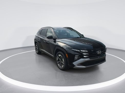 Used 2025 Hyundai Tucson SEL image 2