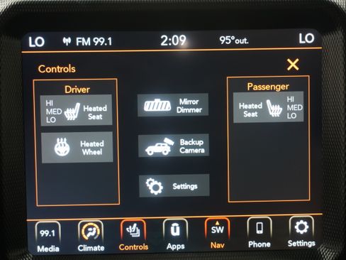 Used 2021 Jeep Wrangler Unlimited Sahara AWD/4WD image 24