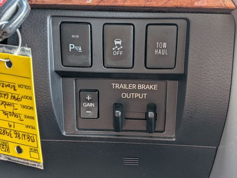 Used 2019 Toyota Tundra 1794 Edition AWD/4WD image 26