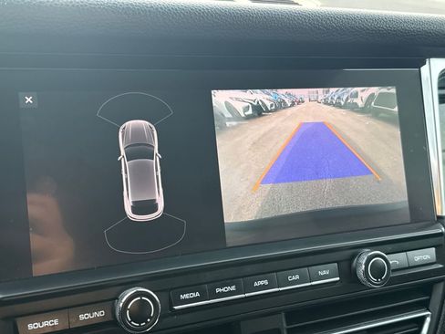 Used 2019 Porsche Macan image 23