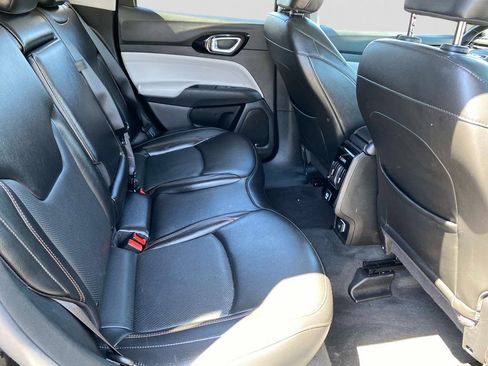 Certified 2022 Jeep Compass Limited AWD/4WD image 24