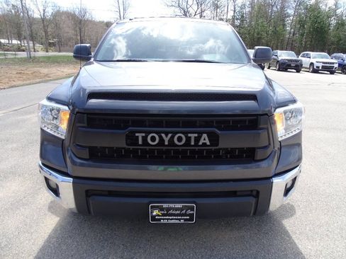 Used 2017 Toyota Tundra SR5 image 6