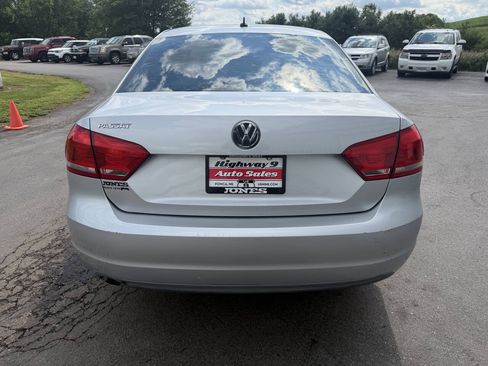 Used 2012 Volkswagen Passat 2.5 S FWD image 4