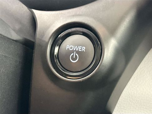 Certified 2026 Toyota Sienna XLE FWD image 22