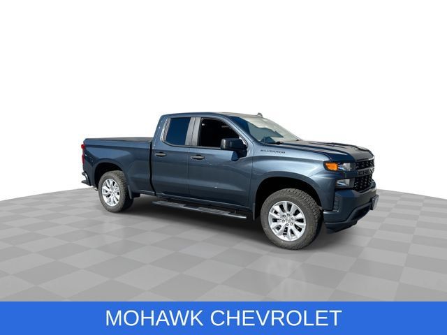 Used 2021 Chevrolet Silverado 1500 Custom AWD/4WD image 2